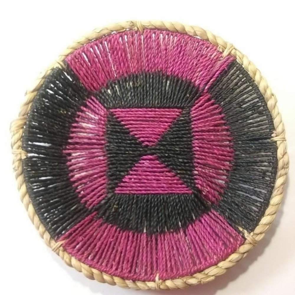 Woven Hanging Wall Décor Basket Round  Boho Artistic Straw Dinning Placemat VTG